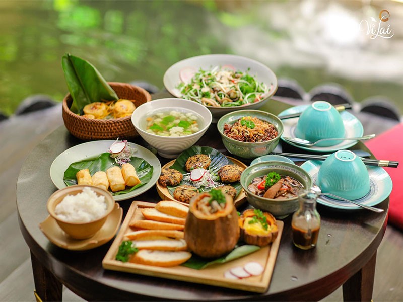 "Vườn Chay An Lành" - Không Gian Xanh Mát và Ẩm Thực Chay Tươi Ngon