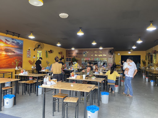Quán Ăn Bình Dân "Thức Cùng Thành Phố"