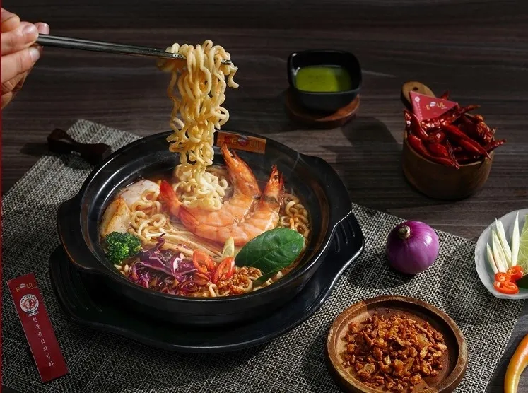 "Mì Cay Seoul" - Thử Thách Vị Giác Với Giá "Yêu Thương"