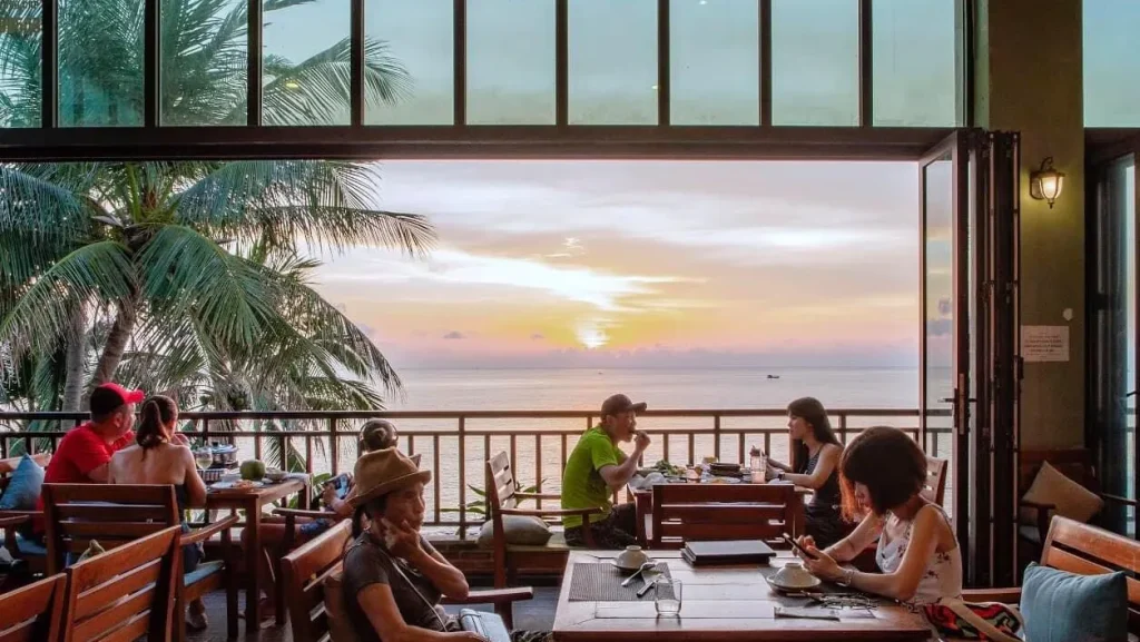 "The Azure Horizon" - Bữa Tối Lãng Mạn Với Tầm Nhìn Biển Cả Bao La