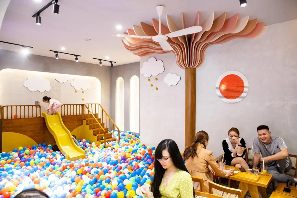 "The Funny Farm Restaurant" - Trải Nghiệm Ẩm Thực Nông Trại Vui Nhộn